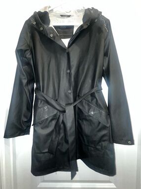 Helly Hansen women’s Black Hooded Rain Trench Coat with Belt